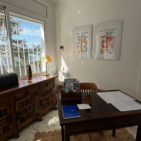 Apartamento Con Vistas Mar Y Parking Cerca De La Playa Apartment *