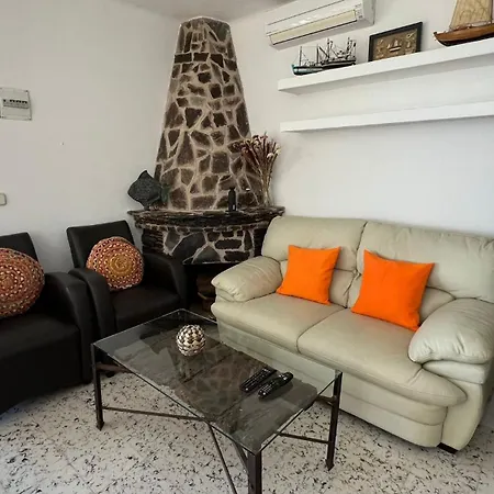 Apartamento Con Vistas Mar Y Parking Cerca De La Playa Apartment *