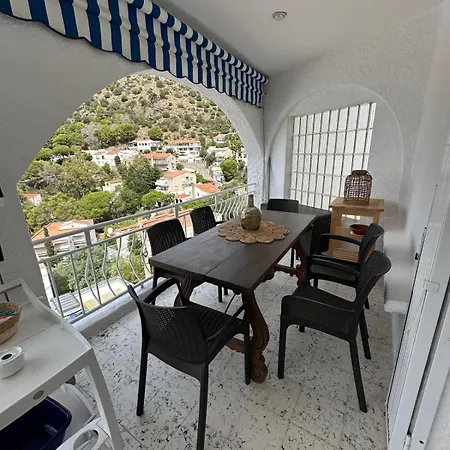 Preciosa Casa Con Piscina Desbordante Y Vistas Al Mar * Roses