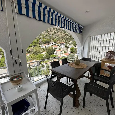 Preciosa Casa Con Piscina Desbordante Y Vistas Al Mar Appartement